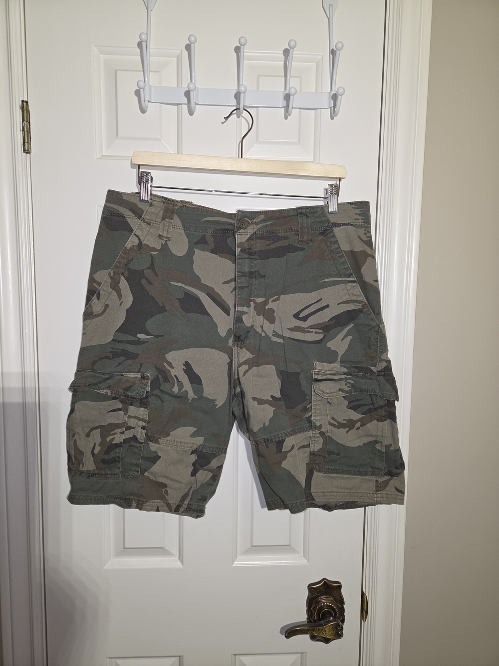 Wrangler Camo Cargo Shorts in Green and Brown Tones